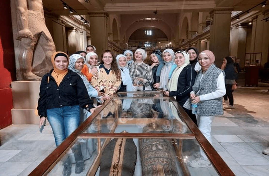 The Faculty of Fine Arts organizes a scientific trip to visit the Egyptian Museum and the Complex of Religions